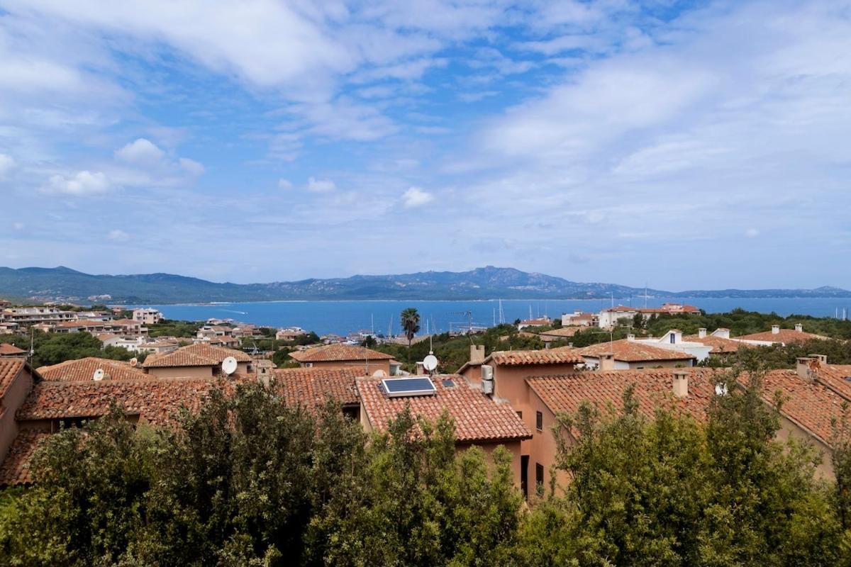 Seaview Breakfast Villa Porto Rotondo Bagian luar foto